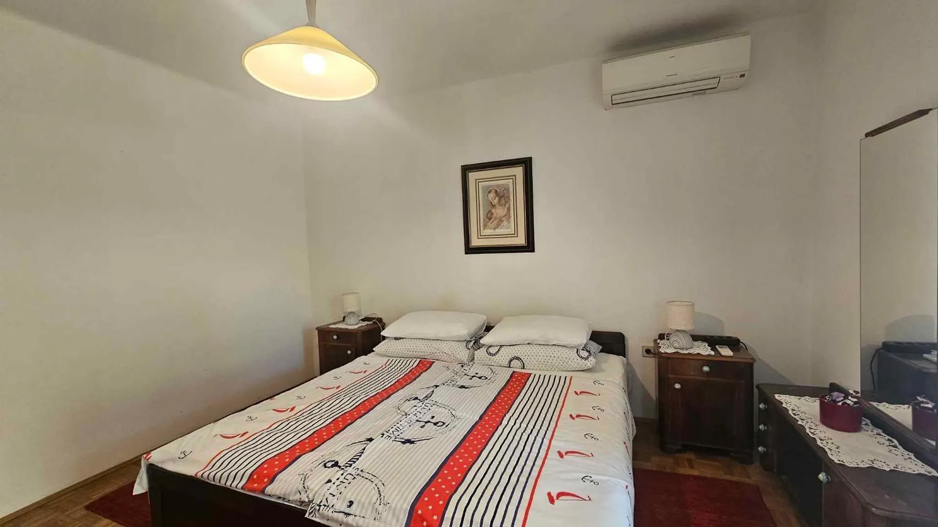 Apartment In Novi Vinodolski 15285