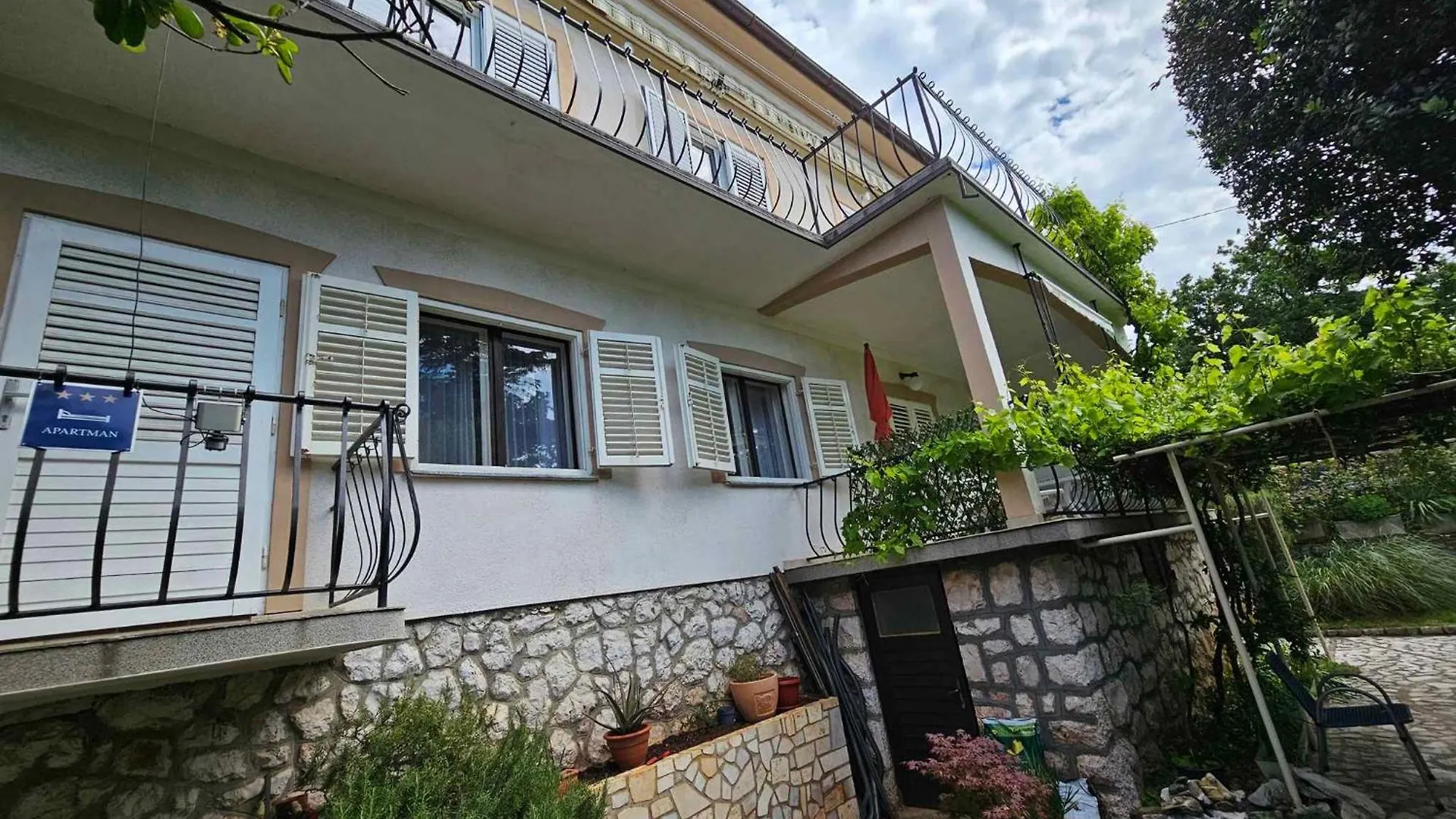 Apartment In Novi Vinodolski 15285 Croatia