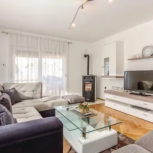 No 1288 Apartman